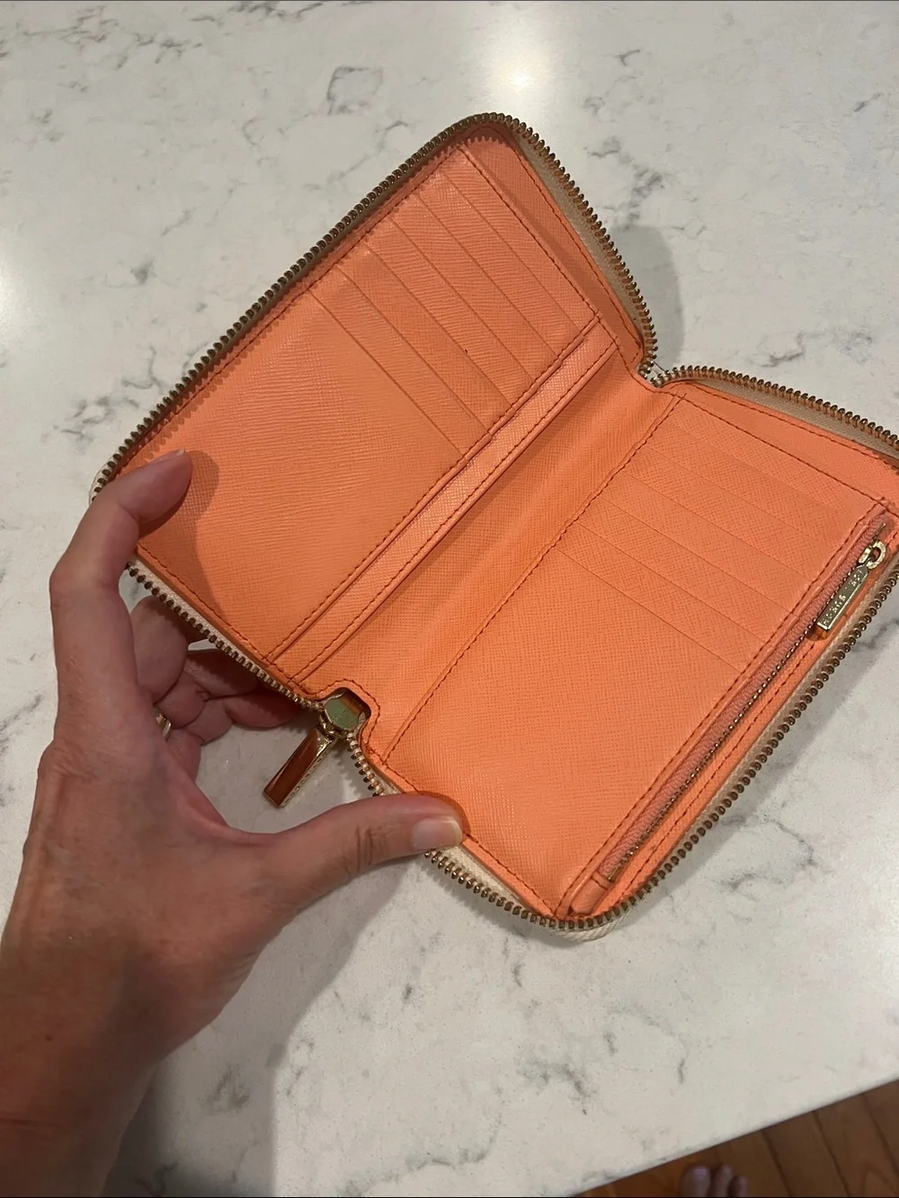 Tory Burch Off-White Leather Zip Wallet with Gold Logo